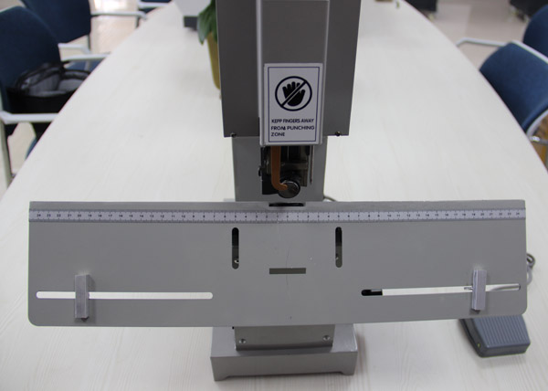 WH100 SINGLE HEAD ELECTRIC WIRE SADDLE STAPLER - Image 8